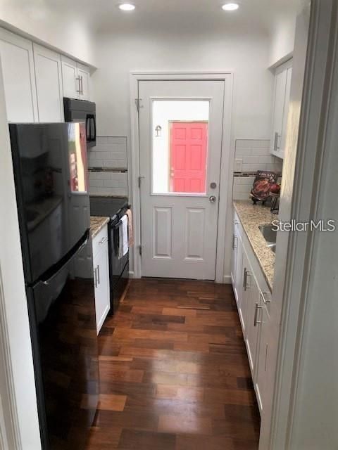 В аренду: $2,500 (2 спален, 1 ванн, 942 Квадратных фут)