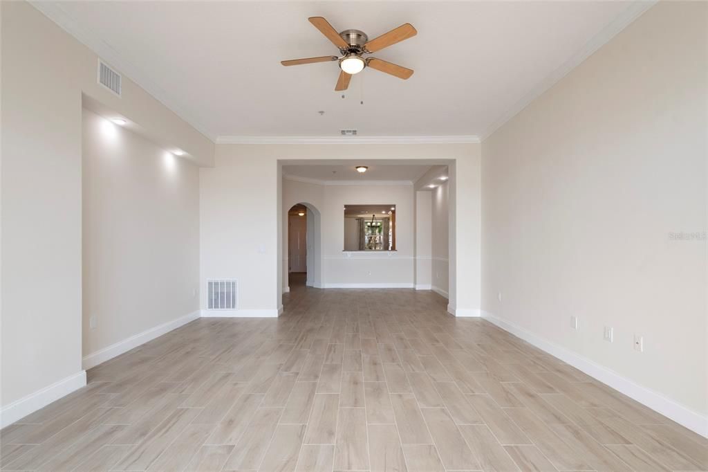 En Venta: $545,000 (2 camas, 2 baños, 1824 Pies cuadrados)