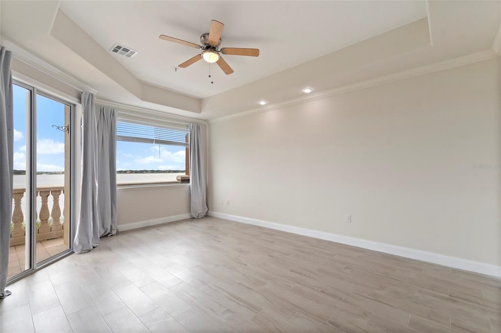 En Venta: $545,000 (2 camas, 2 baños, 1824 Pies cuadrados)
