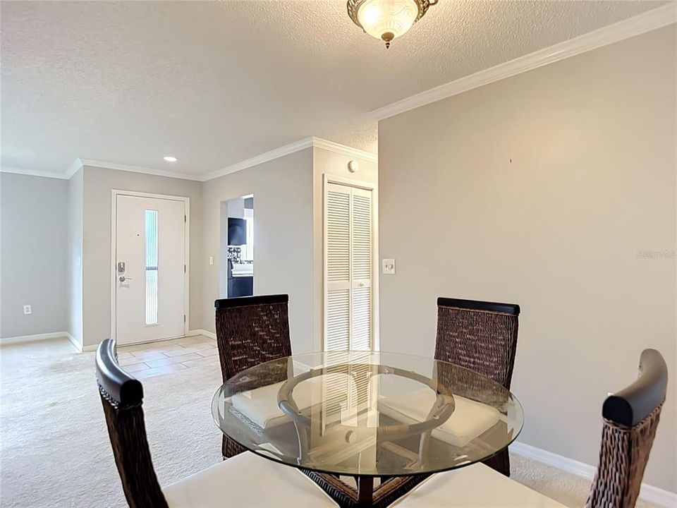 For Sale: $115,000 (2 beds, 2 baths, 1144 Square Feet)