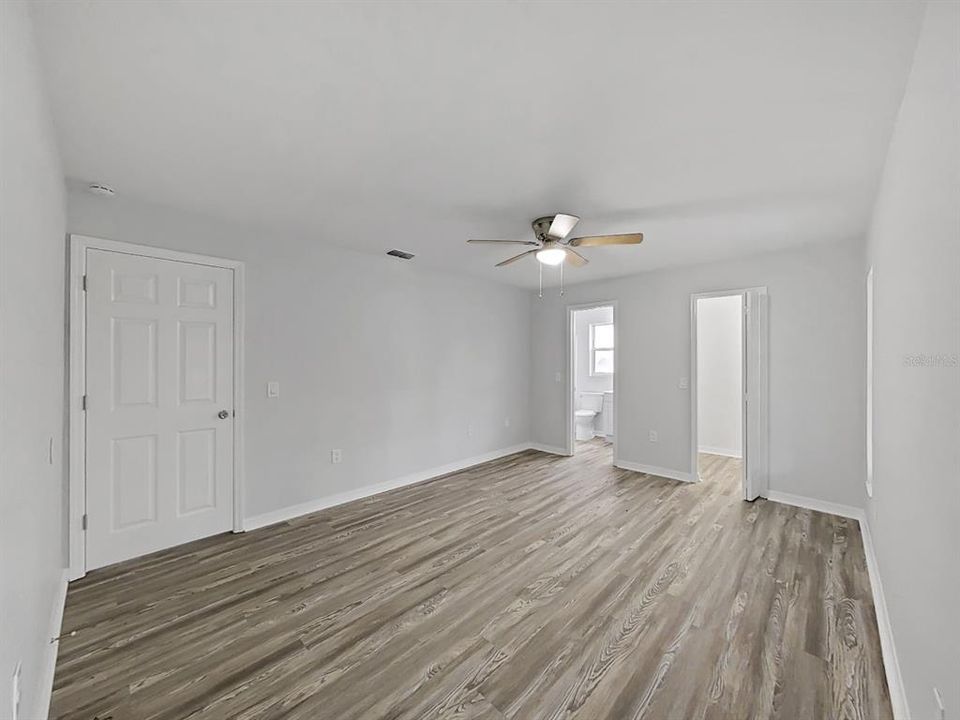 For Sale: $275,000 (3 beds, 2 baths, 1344 Square Feet)