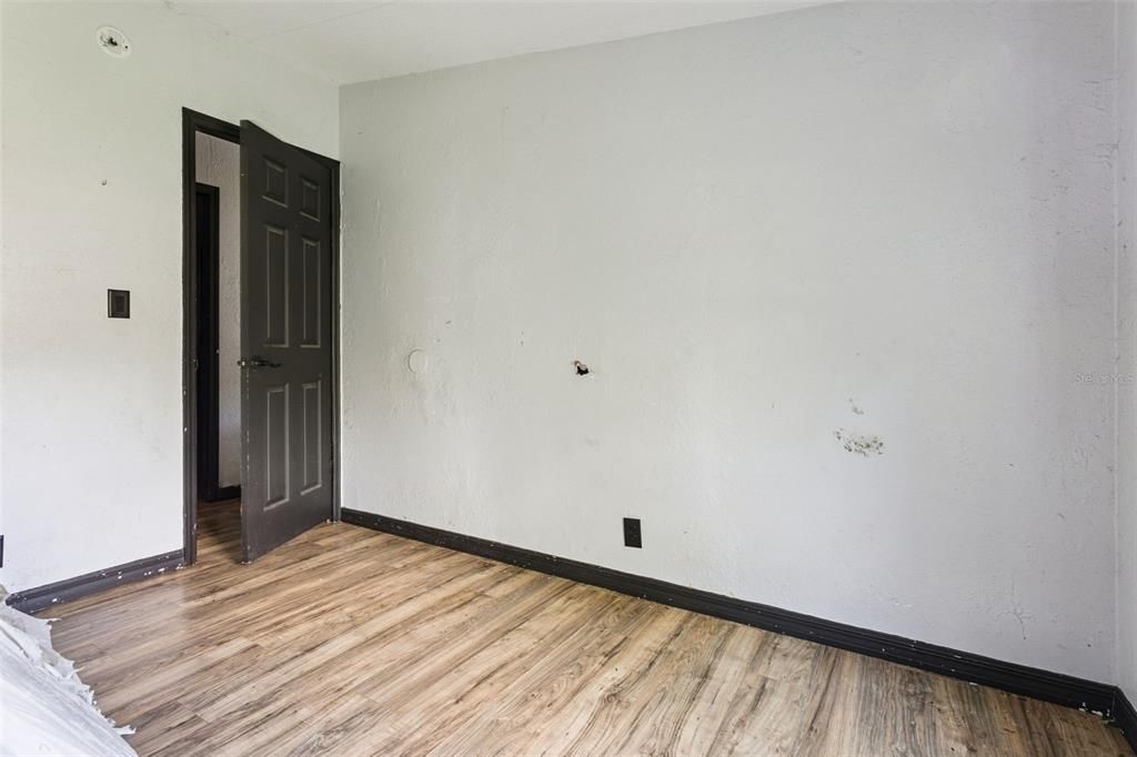 For Sale: $195,000 (3 beds, 3 baths, 1440 Square Feet)