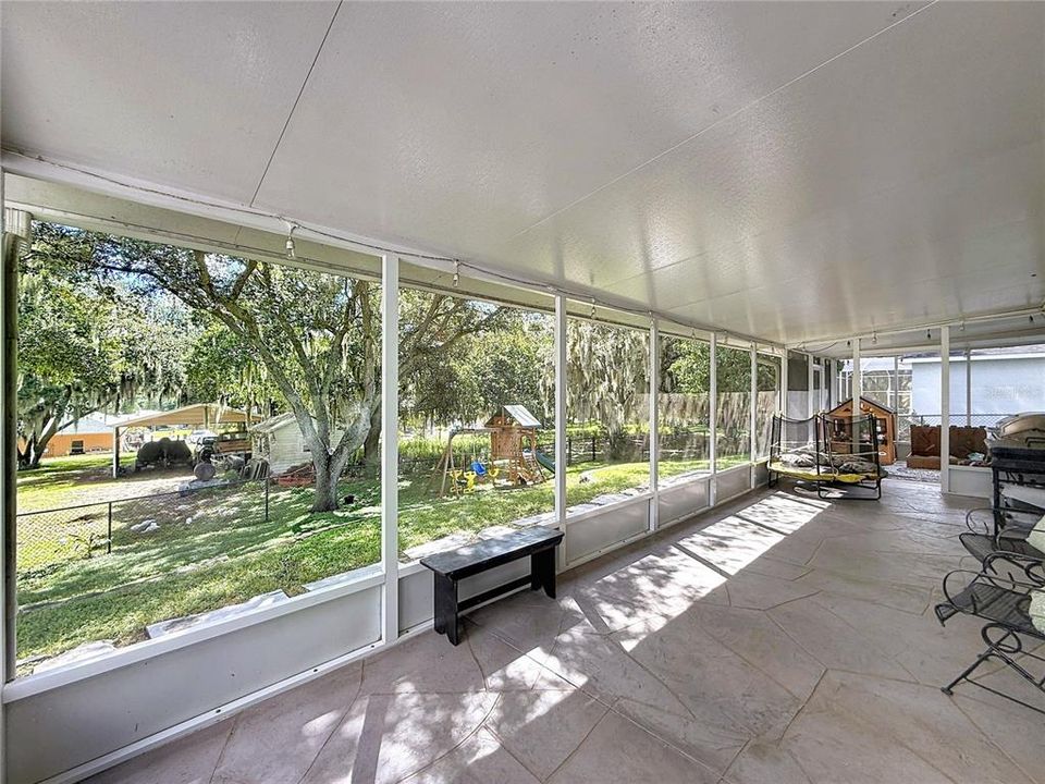For Sale: $389,000 (3 beds, 2 baths, 2025 Square Feet)