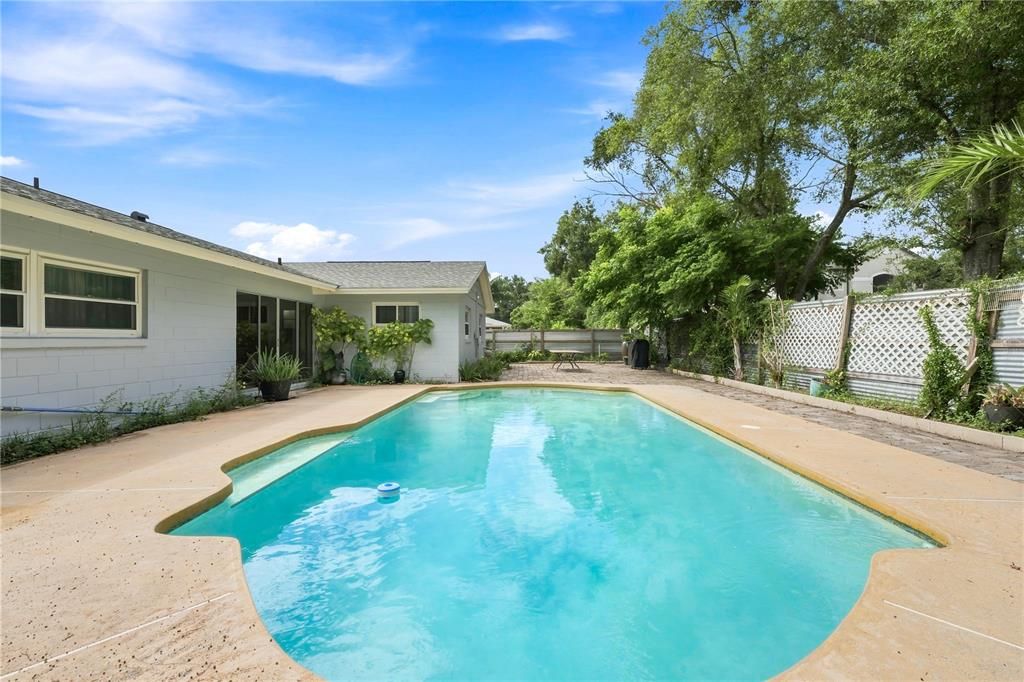 En Venta: $450,000 (4 camas, 2 baños, 2189 Pies cuadrados)