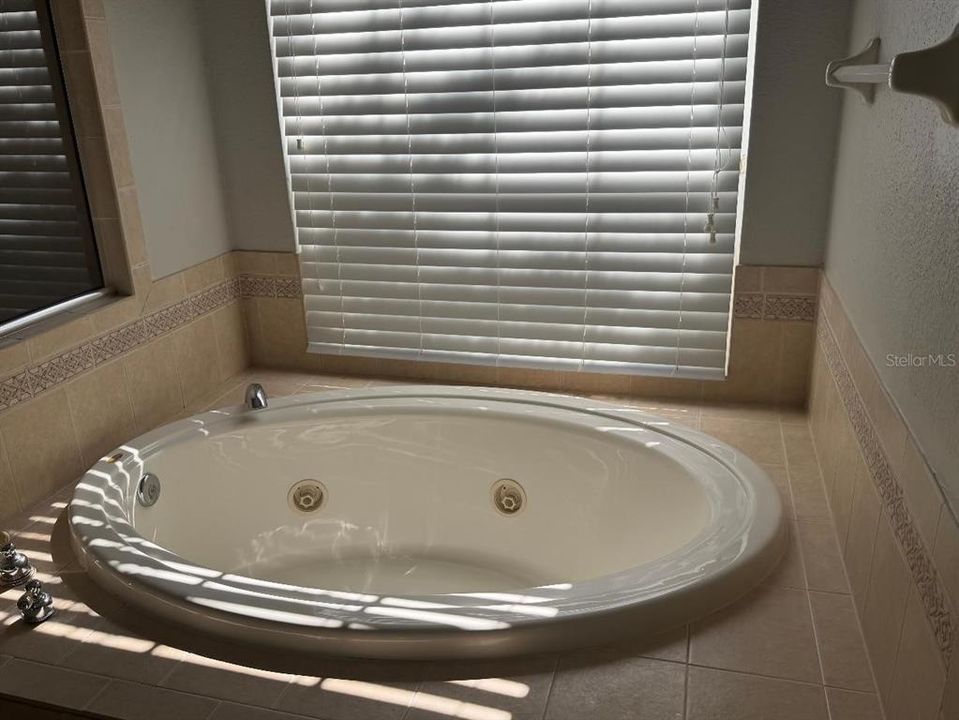 На продажу: $449,000 (4 спален, 3 ванн, 2397 Квадратных фут)