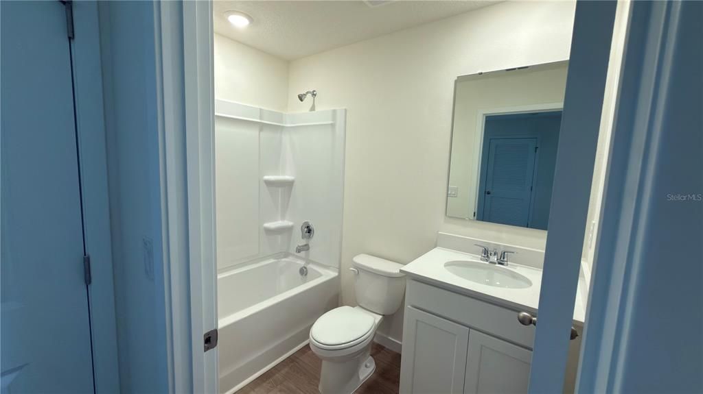 For Rent: $2,200 (3 beds, 2 baths, 1464 Square Feet)