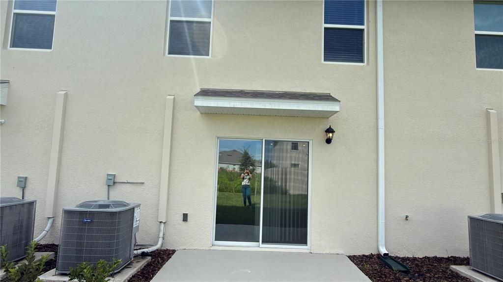 For Rent: $2,200 (3 beds, 2 baths, 1464 Square Feet)