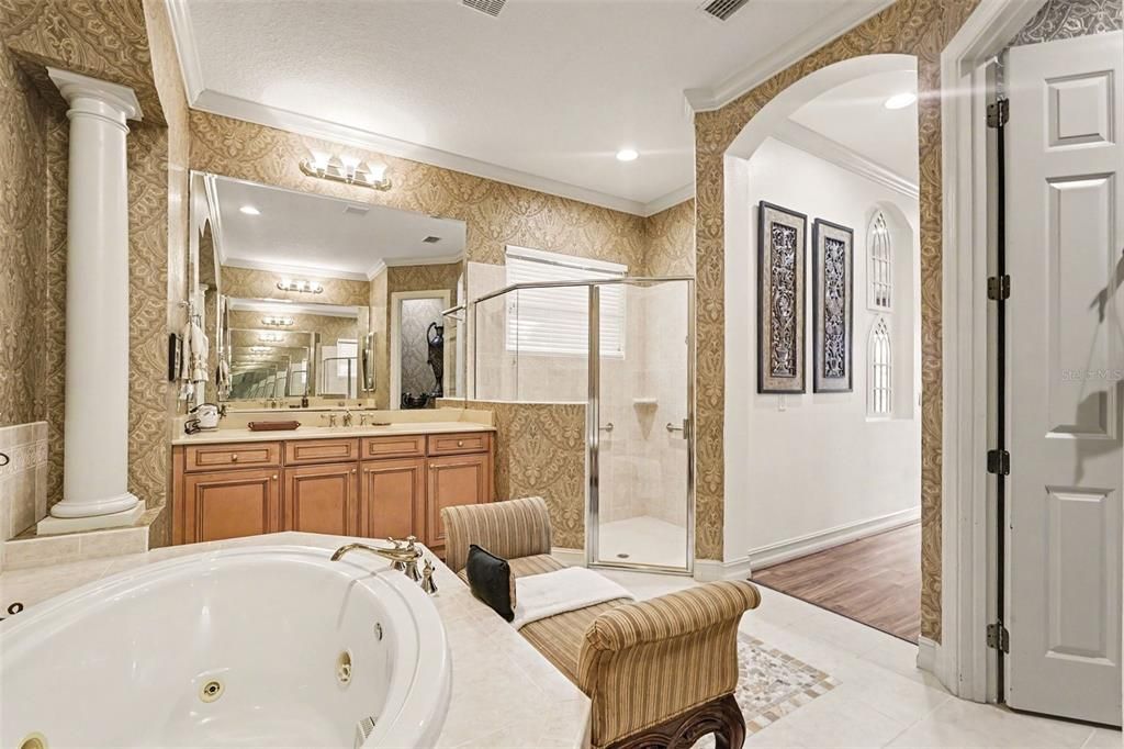 На продажу: $1,090,000 (4 спален, 2 ванн, 2766 Квадратных фут)