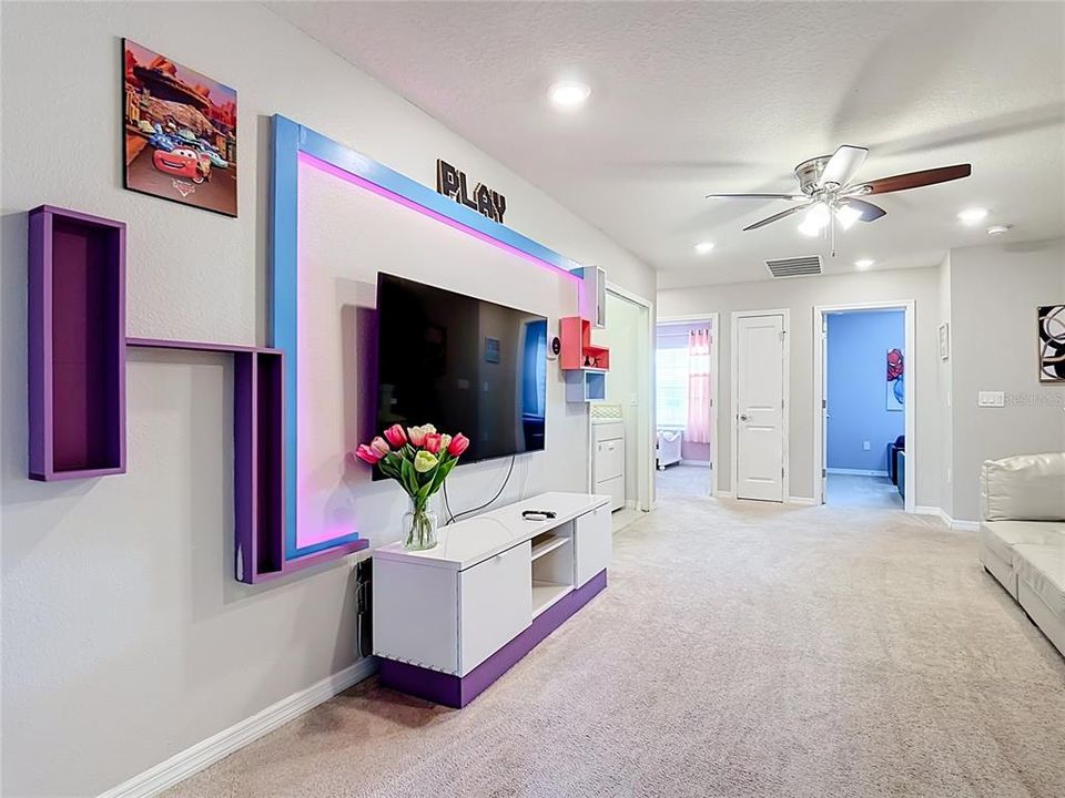 En Venta: $459,000 (5 camas, 4 baños, 2283 Pies cuadrados)