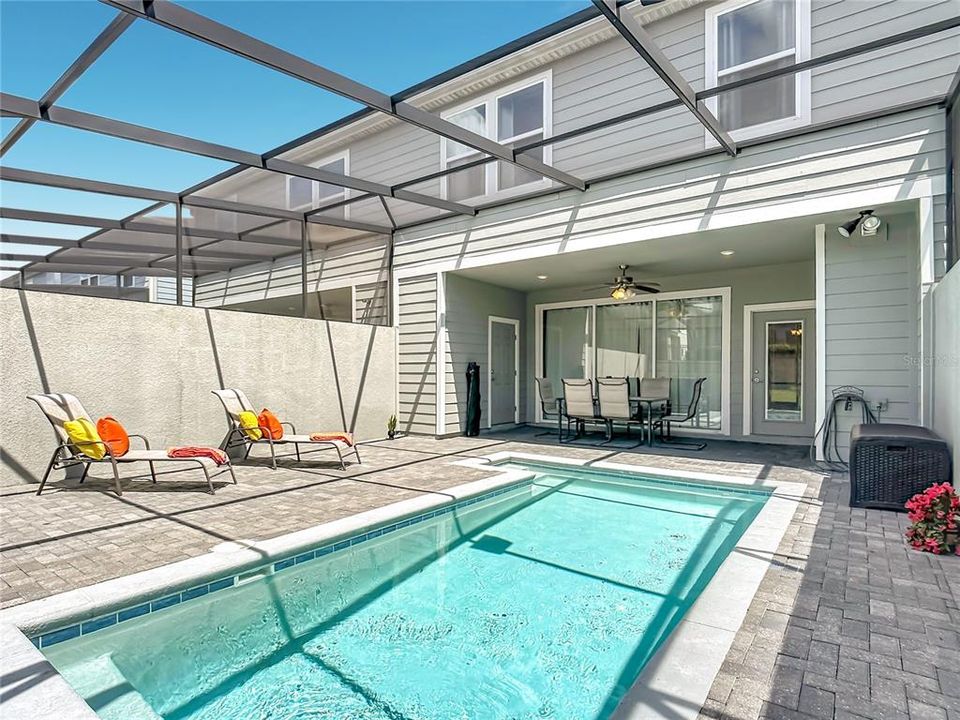 En Venta: $459,000 (5 camas, 4 baños, 2283 Pies cuadrados)