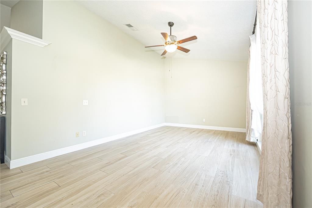 For Sale: $525,000 (4 beds, 3 baths, 2361 Square Feet)