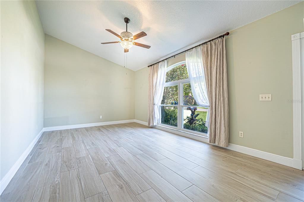 For Sale: $525,000 (4 beds, 3 baths, 2361 Square Feet)