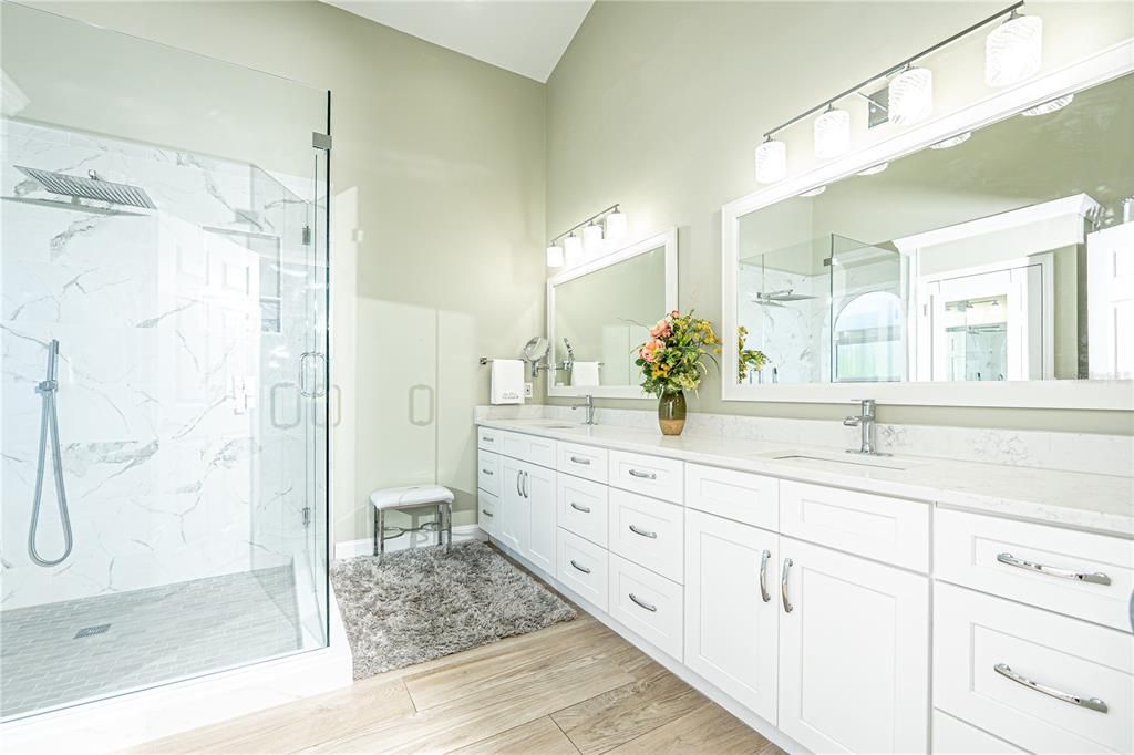 For Sale: $525,000 (4 beds, 3 baths, 2361 Square Feet)