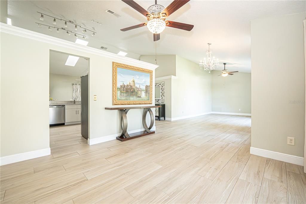 For Sale: $525,000 (4 beds, 3 baths, 2361 Square Feet)