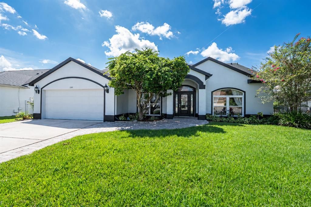 For Sale: $525,000 (4 beds, 3 baths, 2361 Square Feet)