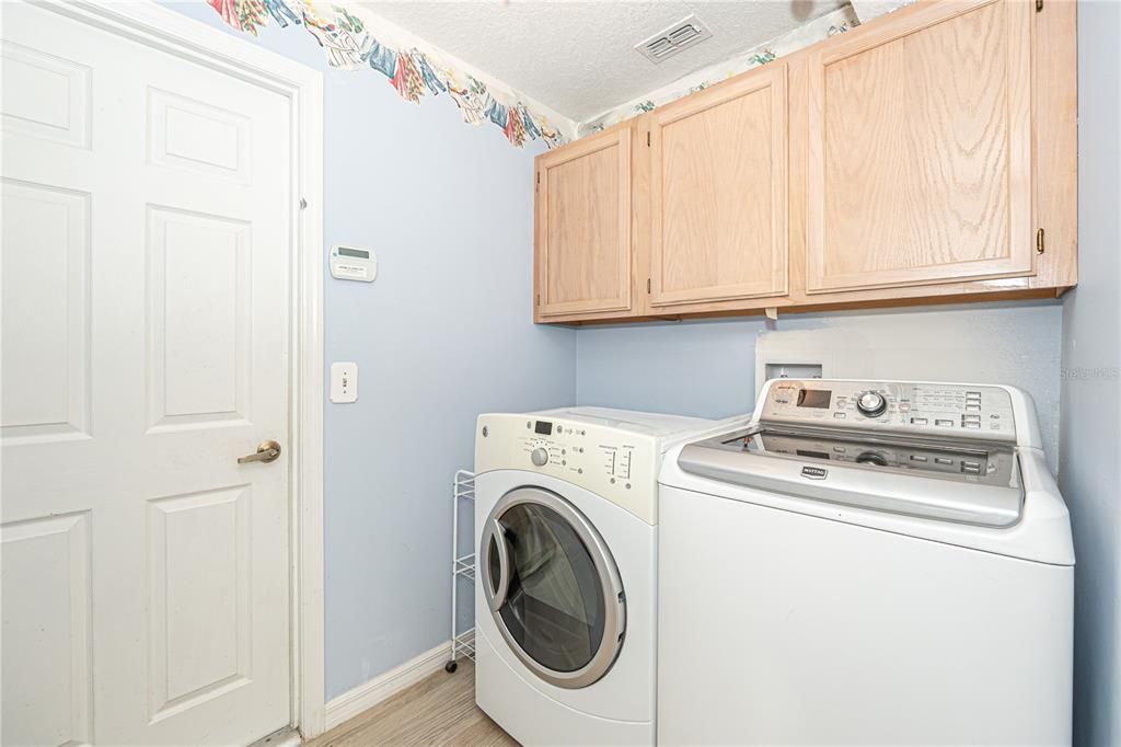 For Sale: $525,000 (4 beds, 3 baths, 2361 Square Feet)