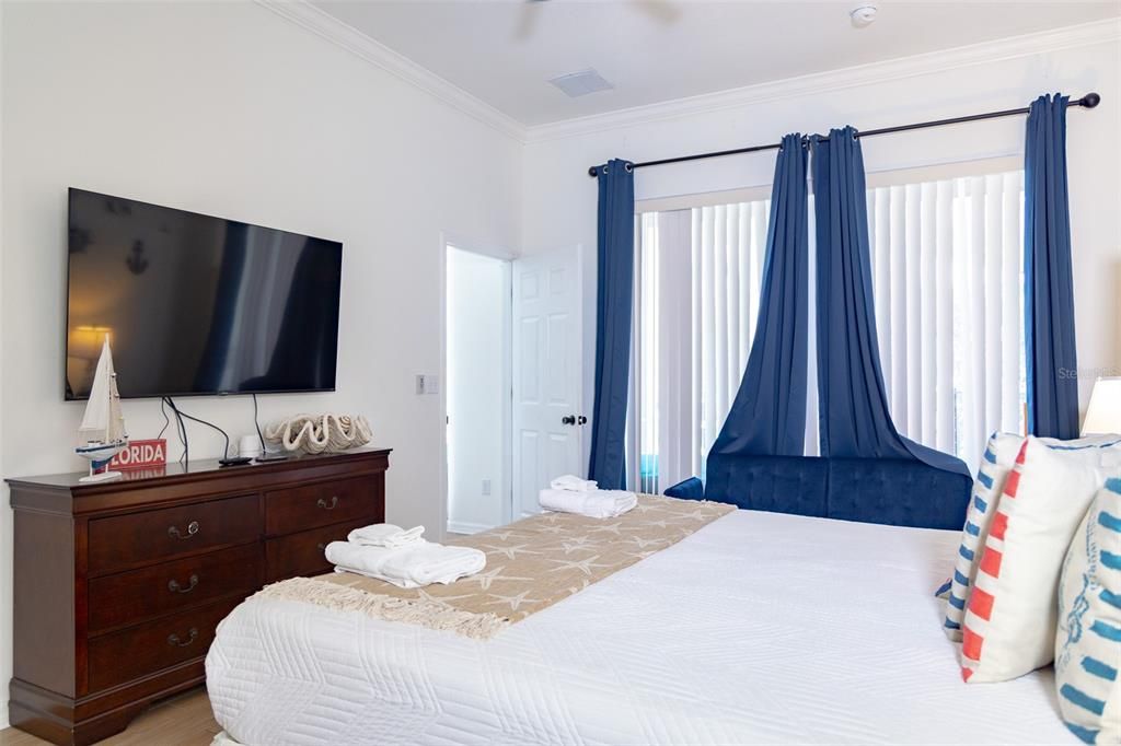 For Rent: $4,100 (7 beds, 4 baths, 3224 Square Feet)