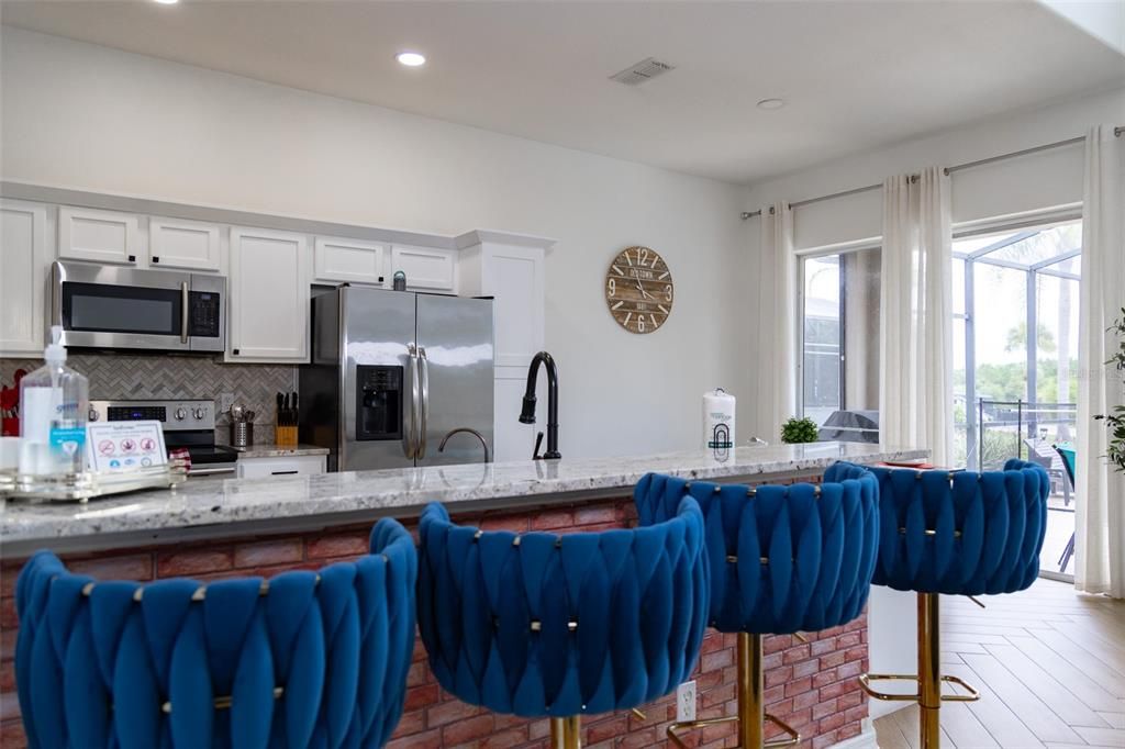 For Rent: $4,100 (7 beds, 4 baths, 3224 Square Feet)
