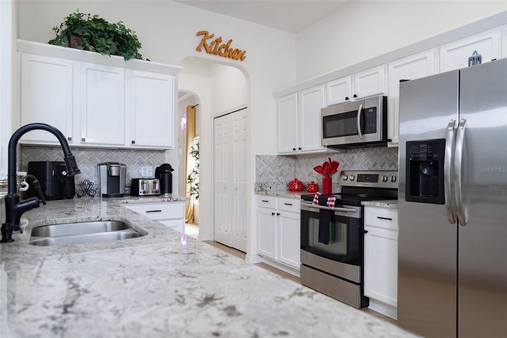 For Rent: $4,100 (7 beds, 4 baths, 3224 Square Feet)
