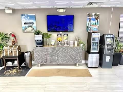 For Sale: $84,800 (1 beds, 1 baths, 348 Square Feet)
