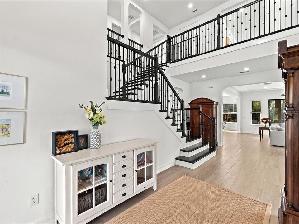 Active With Contract: $1,280,000 (5 beds, 5 baths, 4643 Square Feet)