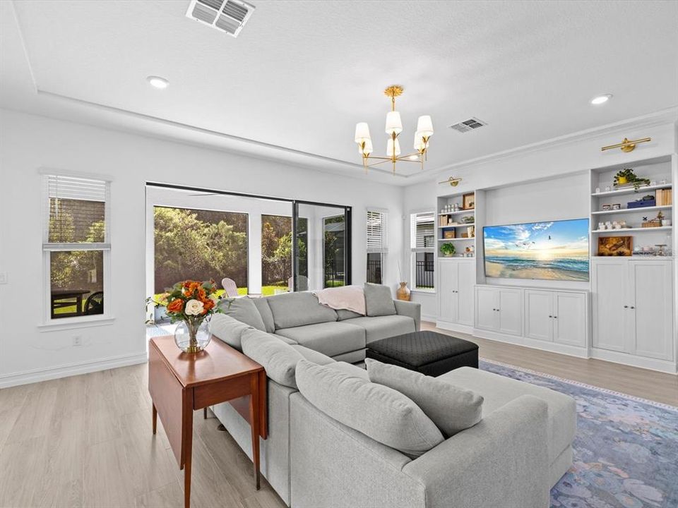 Active With Contract: $1,280,000 (5 beds, 5 baths, 4643 Square Feet)