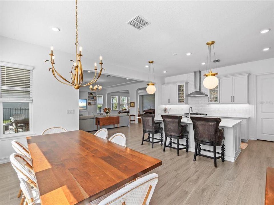 Active With Contract: $1,280,000 (5 beds, 5 baths, 4643 Square Feet)