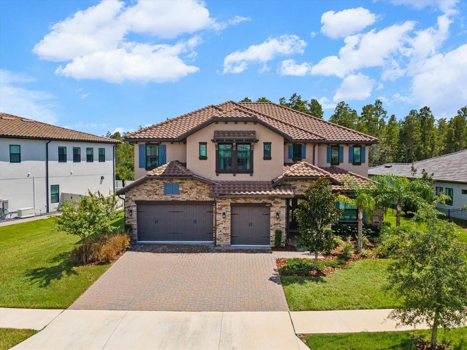 Active With Contract: $1,280,000 (5 beds, 5 baths, 4643 Square Feet)