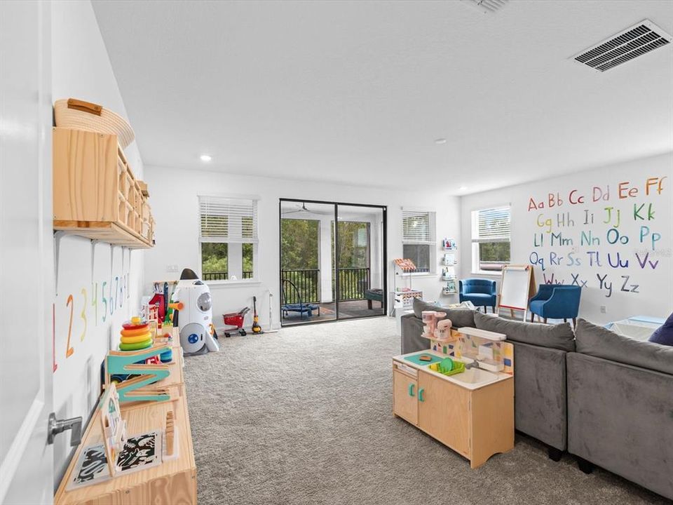 Active With Contract: $1,280,000 (5 beds, 5 baths, 4643 Square Feet)