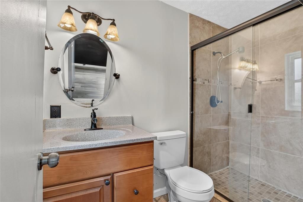 For Sale: $385,000 (3 beds, 2 baths, 1294 Square Feet)