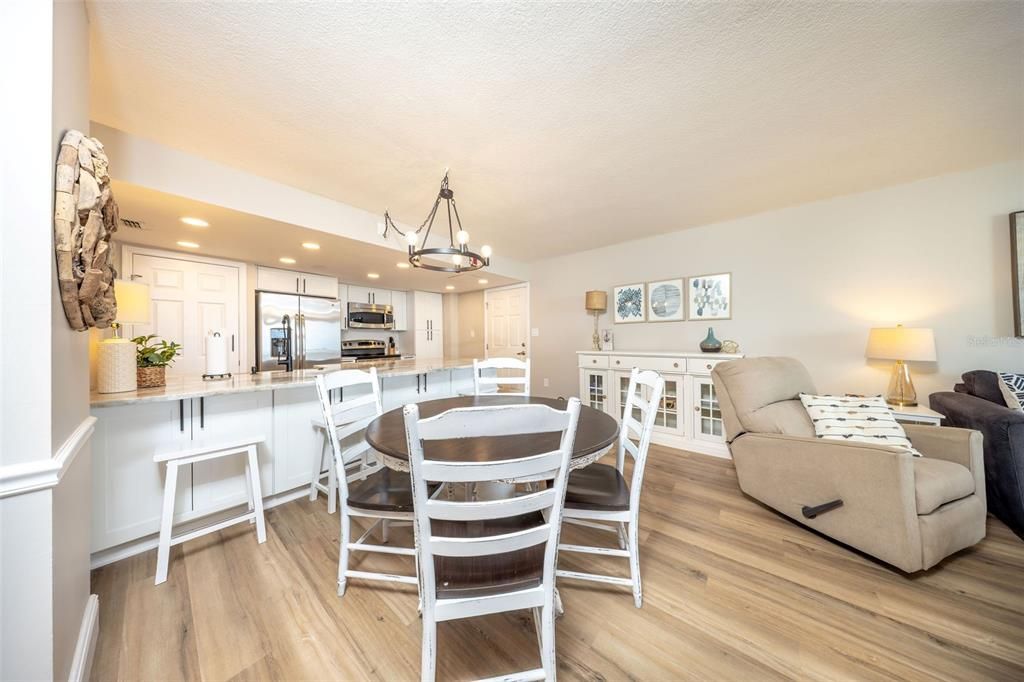 En Venta: $495,000 (2 camas, 2 baños, 1200 Pies cuadrados)