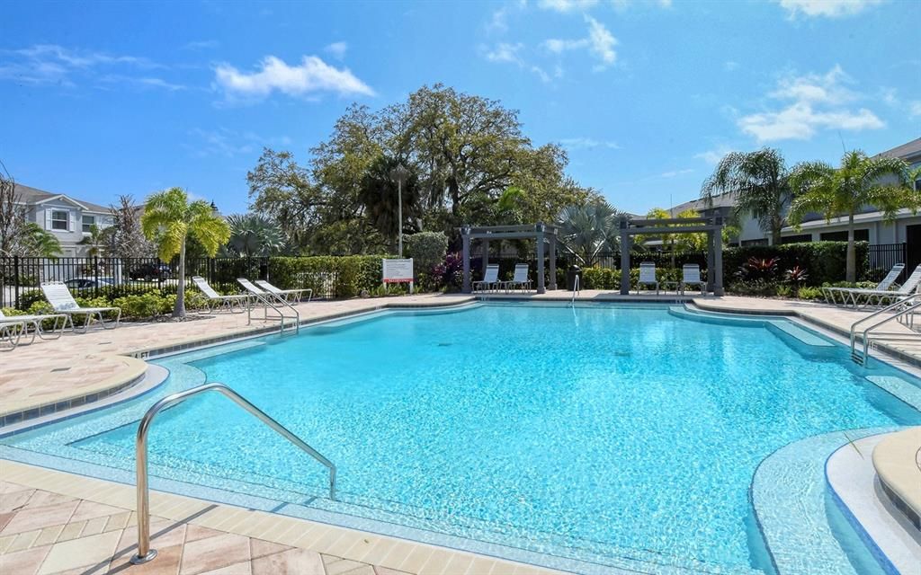 For Rent: $2,650 (3 beds, 2 baths, 1682 Square Feet)