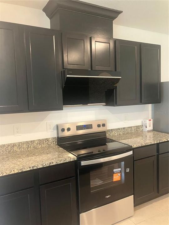For Rent: $2,650 (3 beds, 2 baths, 1682 Square Feet)