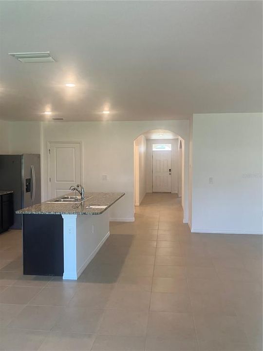For Rent: $2,650 (3 beds, 2 baths, 1682 Square Feet)