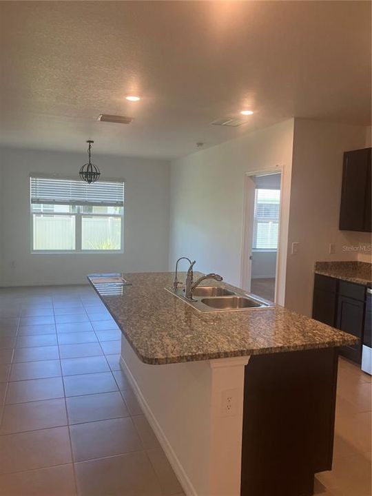 For Rent: $2,650 (3 beds, 2 baths, 1682 Square Feet)
