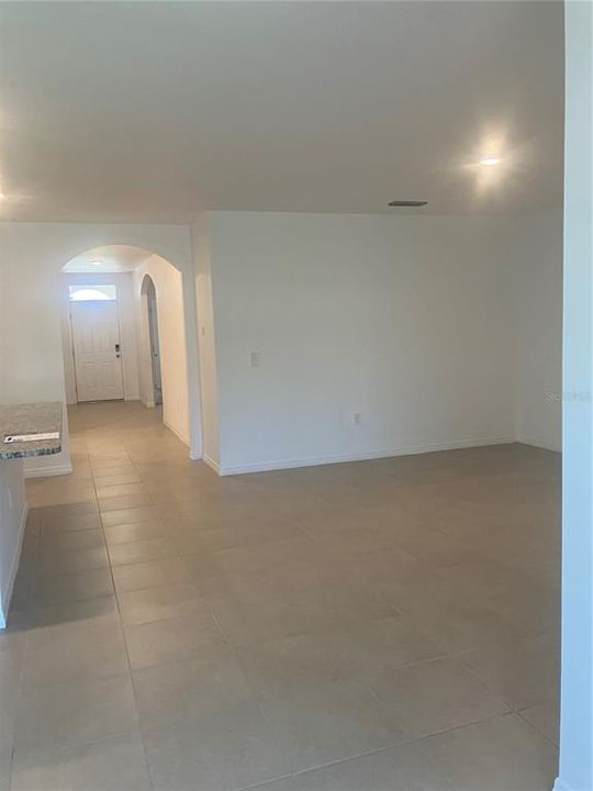 For Rent: $2,650 (3 beds, 2 baths, 1682 Square Feet)