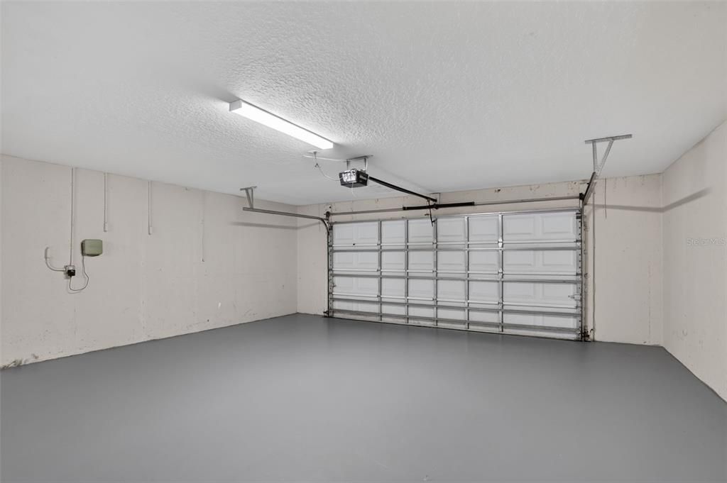 En Venta: $549,900 (4 camas, 3 baños, 3004 Pies cuadrados)