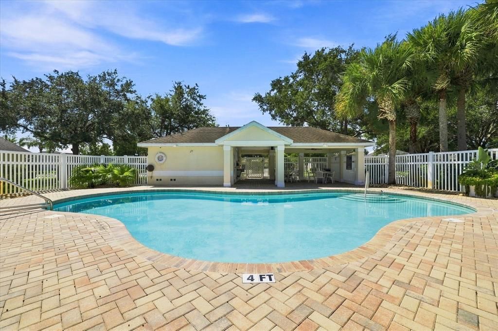 En Venta: $334,995 (3 camas, 2 baños, 1979 Pies cuadrados)