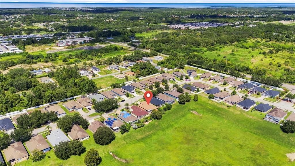 En Venta: $334,995 (3 camas, 2 baños, 1979 Pies cuadrados)