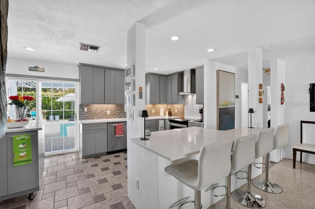 Active With Contract: $545,000 (3 beds, 2 baths, 1592 Square Feet)
