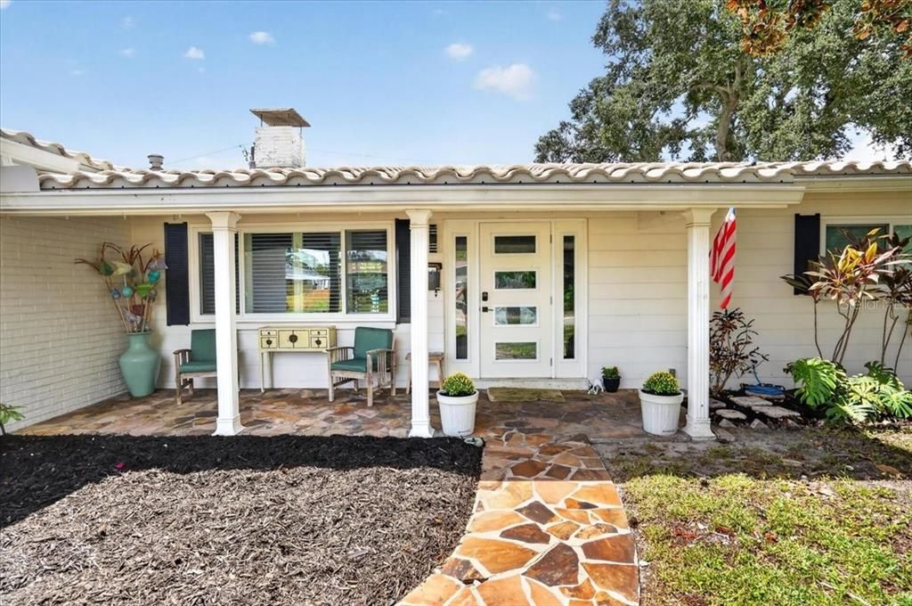 Active With Contract: $545,000 (3 beds, 2 baths, 1592 Square Feet)