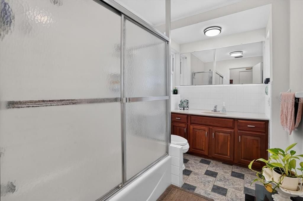 Active With Contract: $545,000 (3 beds, 2 baths, 1592 Square Feet)