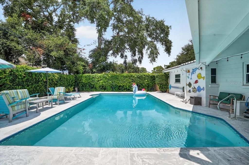 Active With Contract: $545,000 (3 beds, 2 baths, 1592 Square Feet)