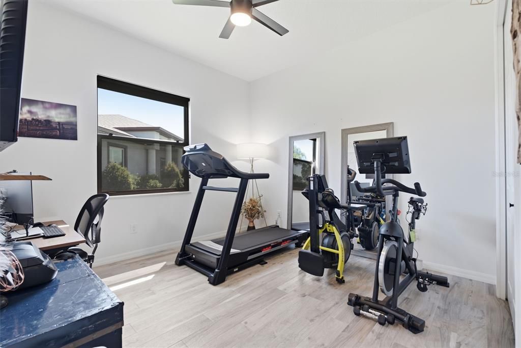 Activo con contrato: $670,000 (4 camas, 3 baños, 2530 Pies cuadrados)