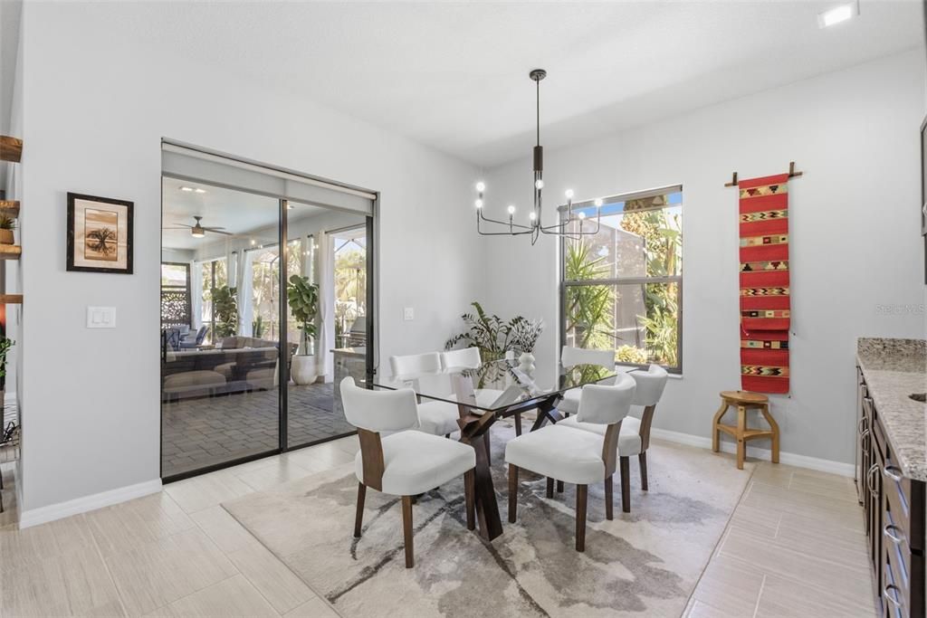 Activo con contrato: $670,000 (4 camas, 3 baños, 2530 Pies cuadrados)