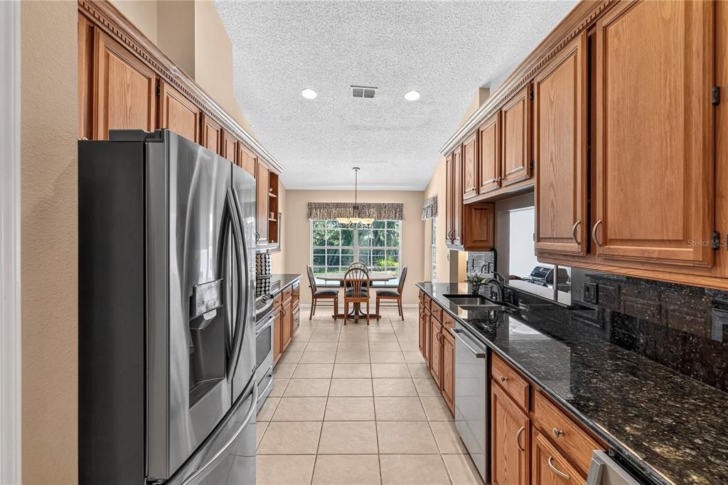 For Sale: $535,000 (4 beds, 3 baths, 2272 Square Feet)