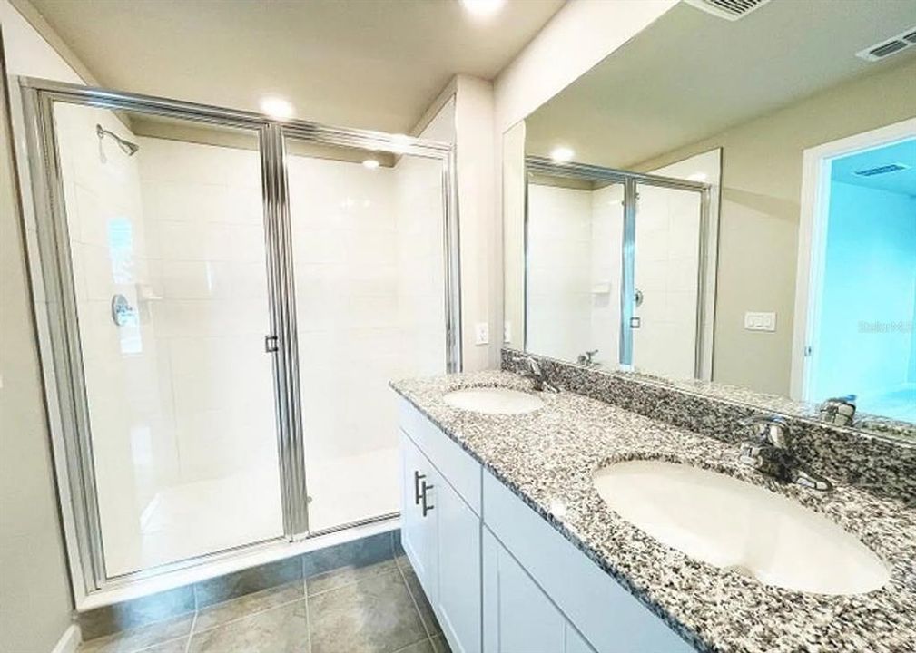На продажу: $369,900 (3 спален, 2 ванн, 1454 Квадратных фут)