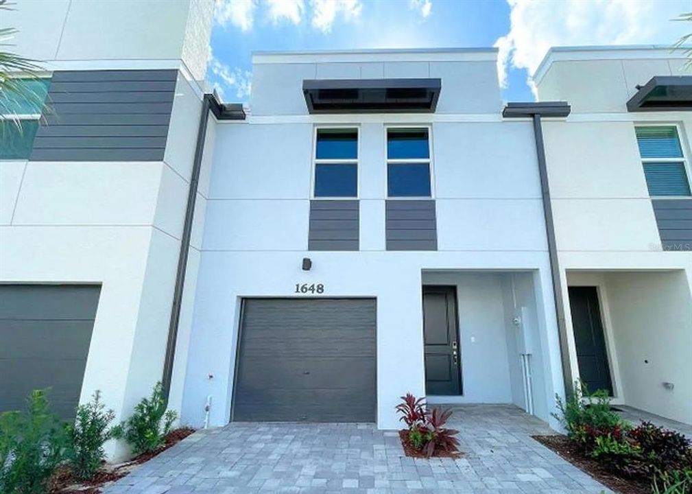 На продажу: $369,900 (3 спален, 2 ванн, 1454 Квадратных фут)