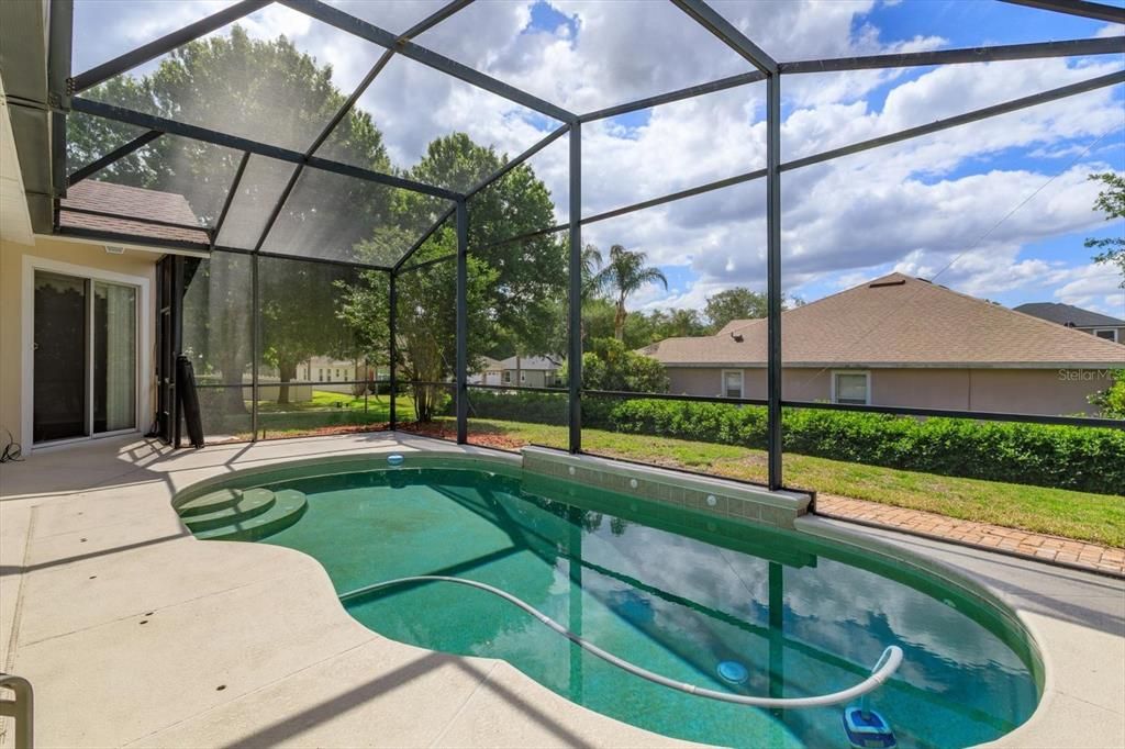 For Sale: $580,000 (5 beds, 4 baths, 2984 Square Feet)