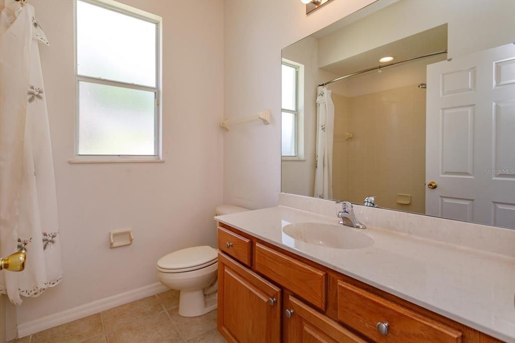 For Sale: $580,000 (5 beds, 4 baths, 2984 Square Feet)